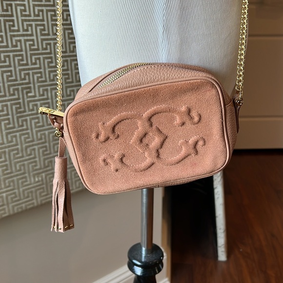 EUC C. Wonder adjustable crossbody bag mauve, not purple - Picture 3 of 12